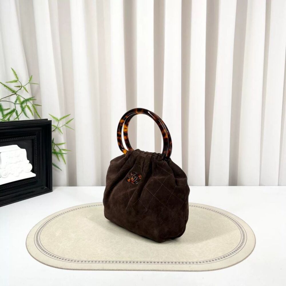 Chanel Women Pre-Loved Bag Very Good Condition - Picture 3 of 3